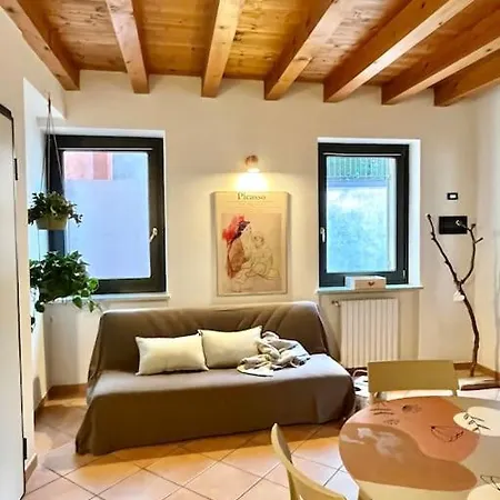 La Casa Di Nina - Appartamento 1 Valeggio sul Mincio Exterior photo